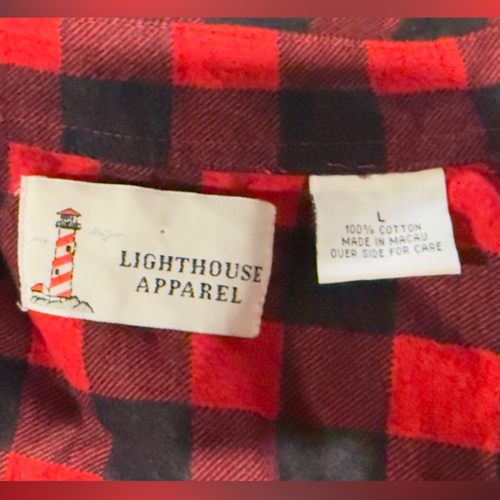 Red and Black Checkered Women’s Flannel Shirt size large - Picture 2 of 4